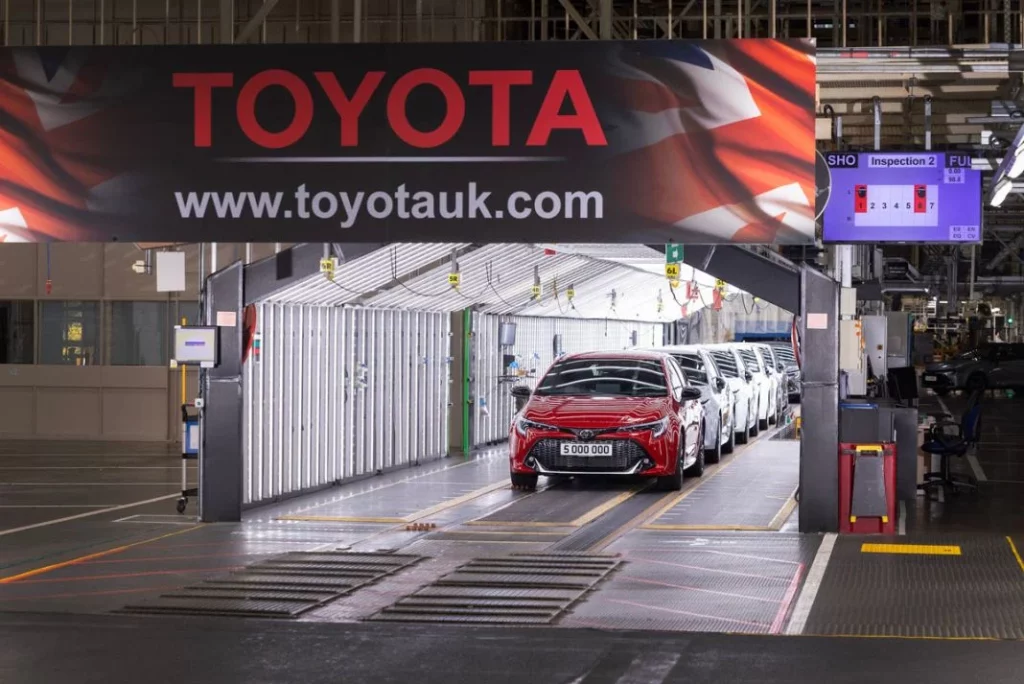 5 millones de unidades del coche más vendido del mundo son británicas 5 Motor16 TOYOTA COROLLA 5 MILLONES 3 Motor16