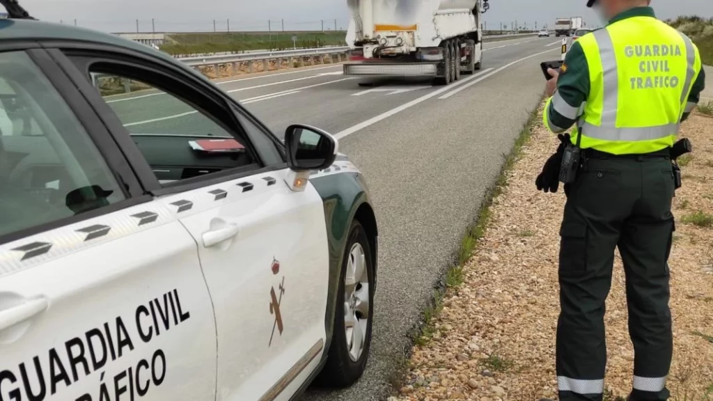 Las cervezas con las que darás positivo en un control de la Guardia Civil en breve 164 Motor16 sancionado