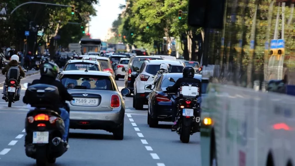 La DGT lo tiene claro: Así se mueve la generación Z 81 Motor16 transporte