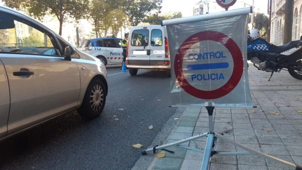 policía
