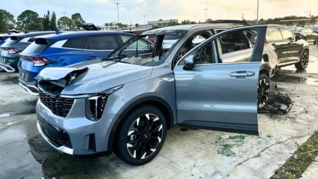 El concesionario de Kia que se va a convertir en la peor pesadilla de Mapfre, Allianz, Caser o DKV 1 Motor16 Cuánto dinero cuesta cubrir los daños afectados en el concesionario de Kia