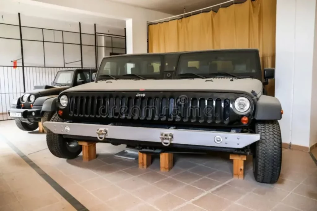El Jeep Wrangler con el que hay que pasar las rotondas a 2 km/h 2 Motor16 La extraña colección del dueño del Jeep (Créditos: Dreamstime)