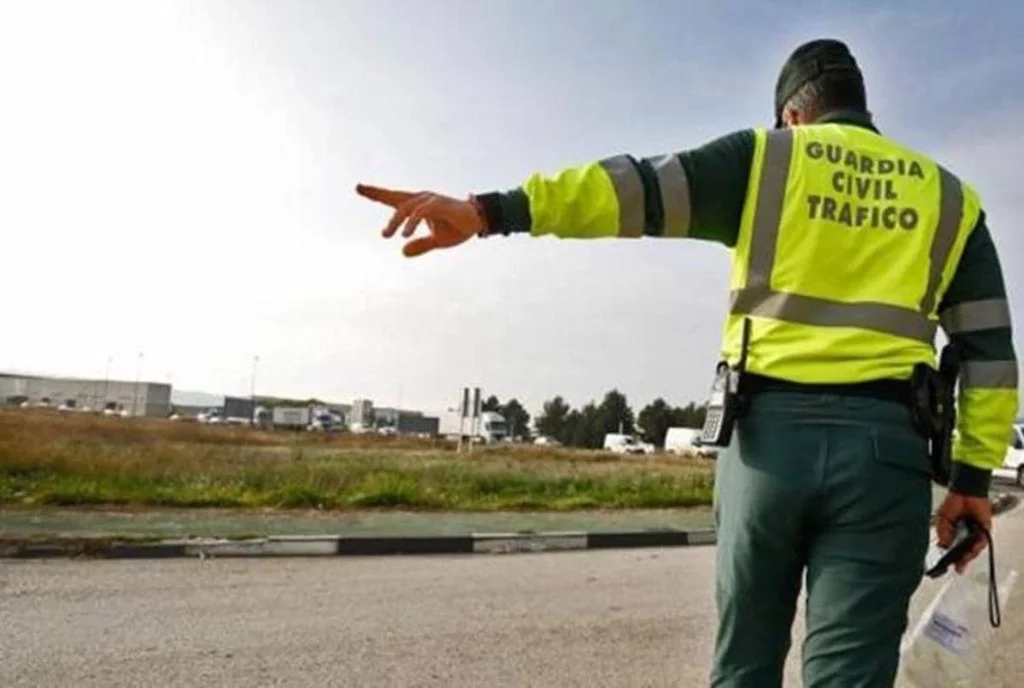 Las cervezas con las que darás positivo en un control de la Guardia Civil en breve 161 Motor16 Guardia Civil
