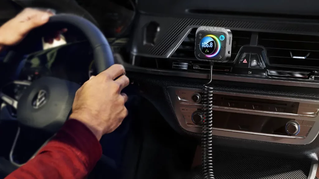 ¿Se puede utilizar el móvil mientras conduces? Las 3 excepciones que lo permiten 2 Motor16 Los tres sistemas de manos libres para usar el móvil al volante