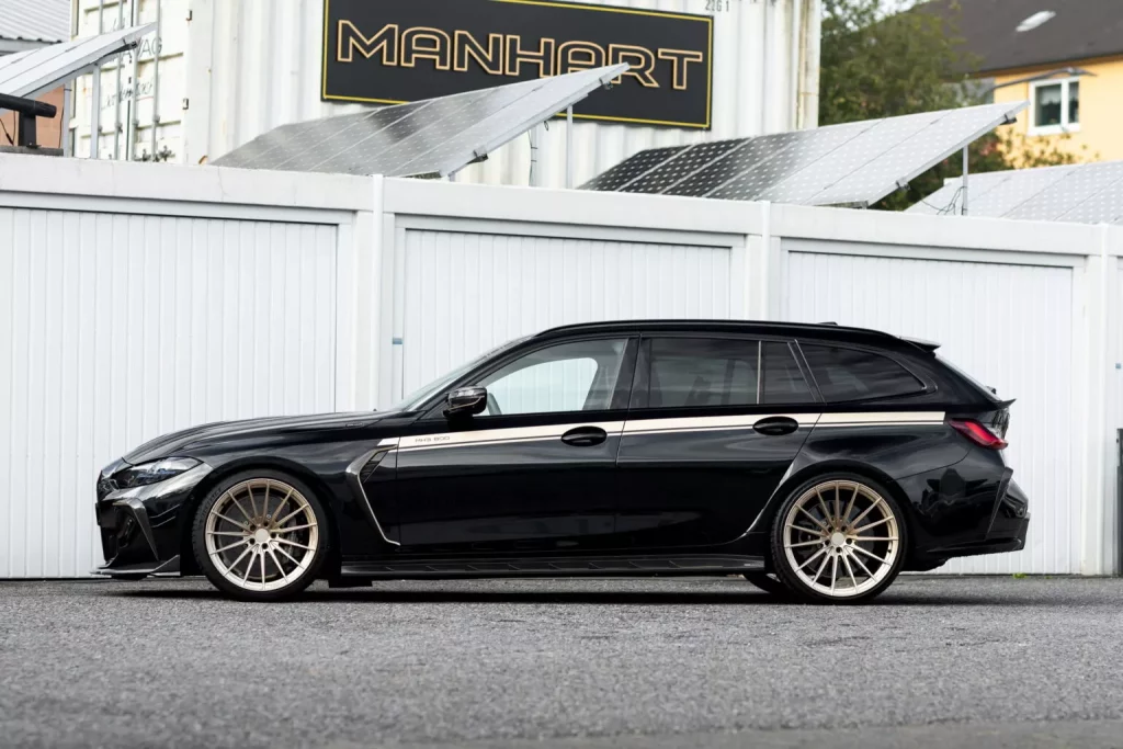 El BMW M3 Touring que deja tirado al BMW M5 Touring viene firmado por Manhart 1 Motor16 2023 BMW M3 Touring. Manhart MH3 800 Touring. Imagen lateral.