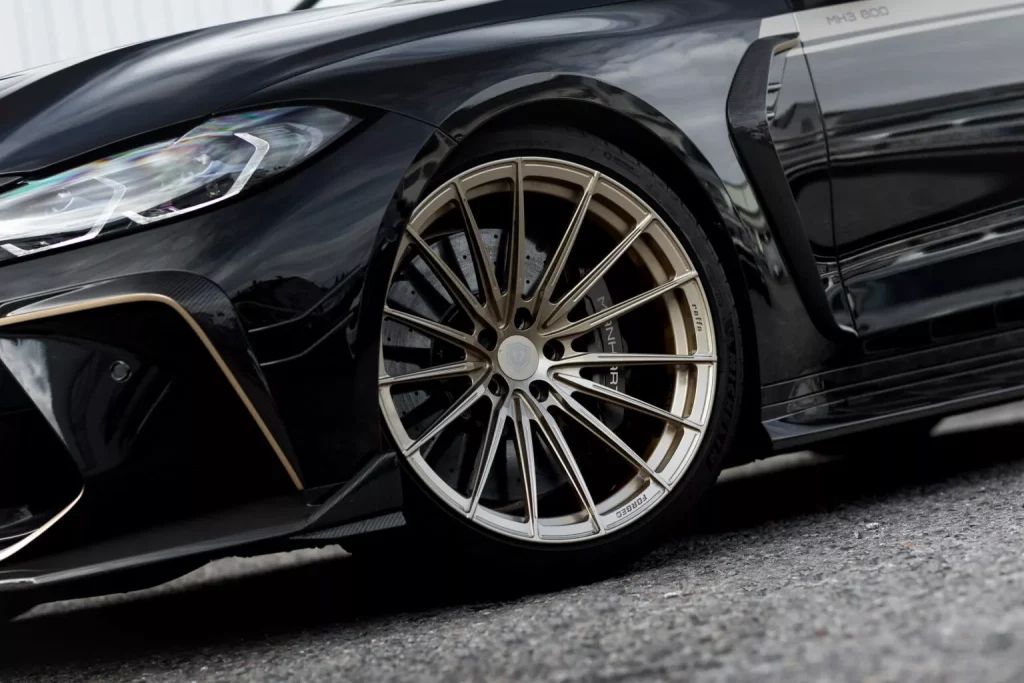 El BMW M3 Touring que deja tirado al BMW M5 Touring viene firmado por Manhart 3 Motor16 2023 BMW M3 Touring. Manhart MH3 800 Touring. Imagen detalle.