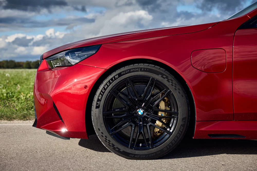 El BMW M5 Touring tiene precio en España: 2.600 euros en favor de la practicidad 3 Motor16 2024 BMW M5 Touring. Imagen detalle.