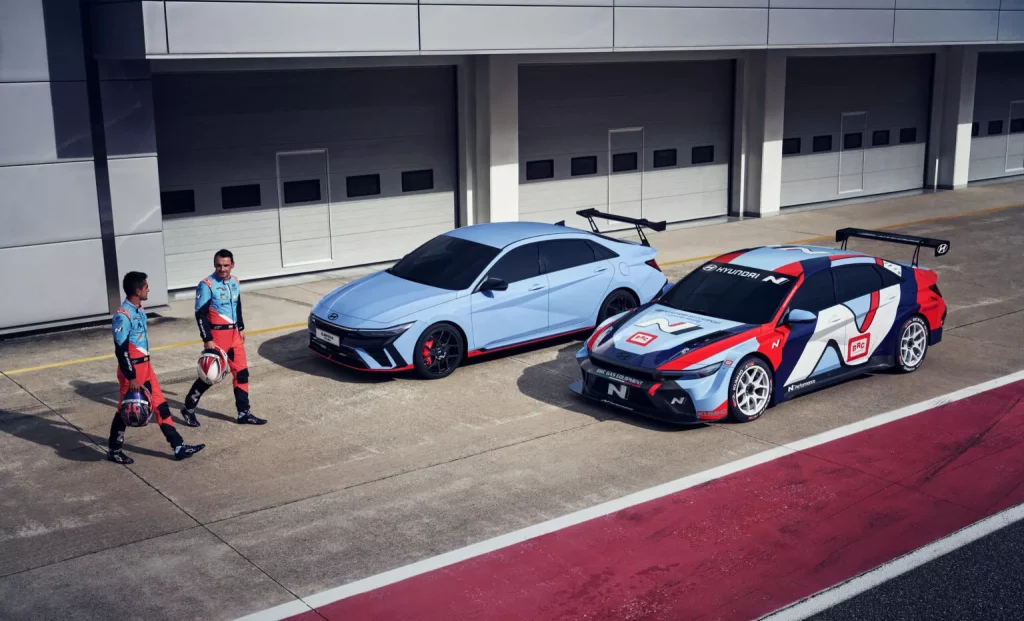 El Hyundai Elantra N que se ha forjado en los circuitos 3 Motor16 2024 Hyundai Elantra N TCR Edition. Imagen exterior.