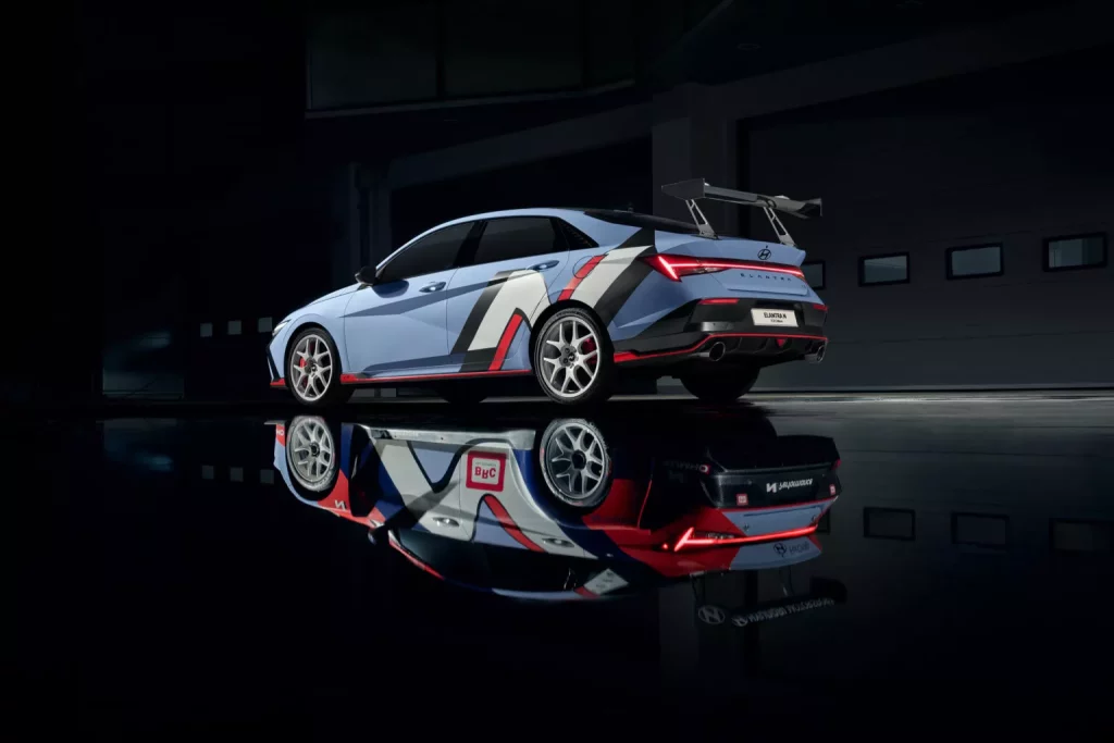 El Hyundai Elantra N que se ha forjado en los circuitos 5 Motor16 2024 Hyundai Elantra TCR Edition 2 Motor16