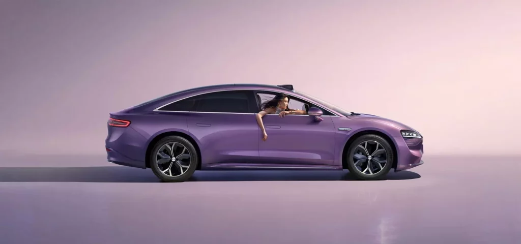 2024 Luxeed S7. Huawei. Imagen lateral.