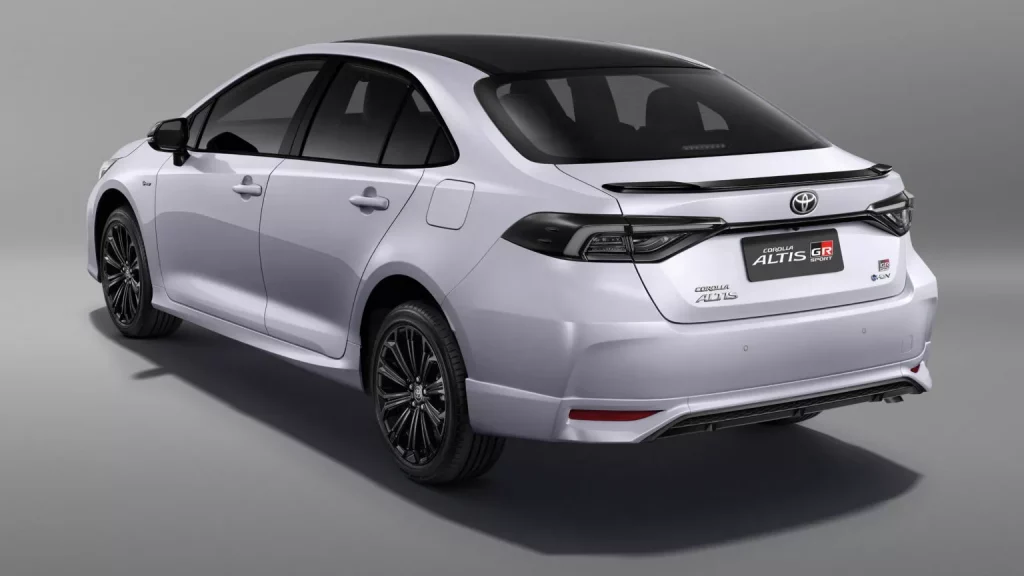 El Toyota Corolla Altis estrena versión firmada por Gazoo Racing 9 Motor16 2024 Toyota Corolla Altis GR Sport 5 Motor16