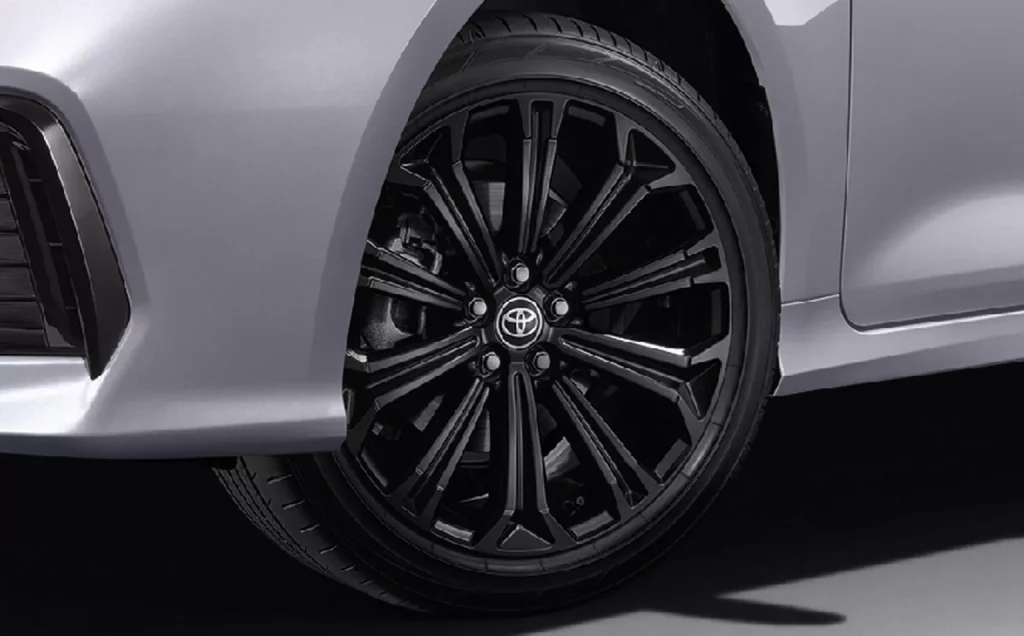 El Toyota Corolla Altis estrena versión firmada por Gazoo Racing 11 Motor16 2024 Toyota Corolla Altis GR Sport 8 Motor16