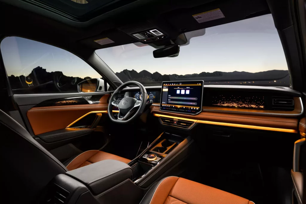 El Volkswagen Tiguan 'yanqui' es el mix perfecto entre Tiguan y Tayron 42 Motor16 2024 Volkswagen Tiguan USA 37 Motor16