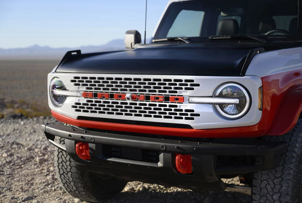 El Ford Bronco se pone en forma y rescata su versión 'low cost' 26 Motor16 2025 Ford Bronco Stroppe Special Edition 18 Motor16