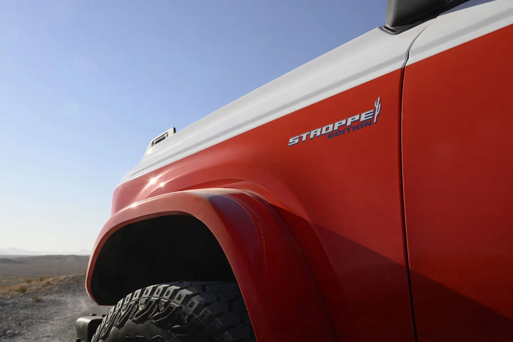 El Ford Bronco se pone en forma y rescata su versión 'low cost' 28 Motor16 2025 Ford Bronco Stroppe Special Edition 20 Motor16