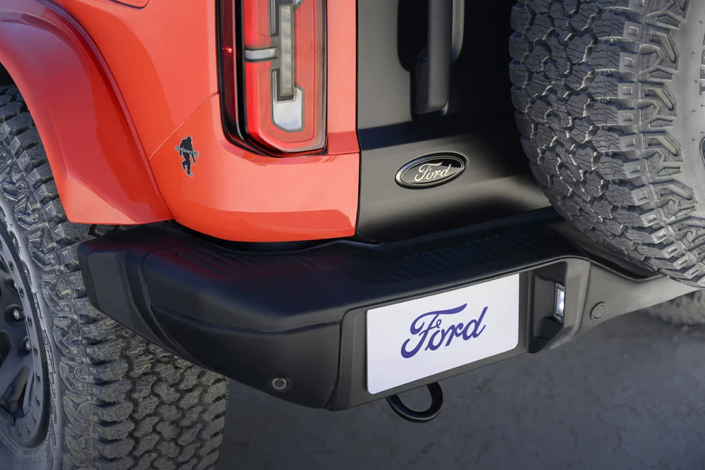 El Ford Bronco se pone en forma y rescata su versión 'low cost' 31 Motor16 2025 Ford Bronco Stroppe Special Edition 23 Motor16