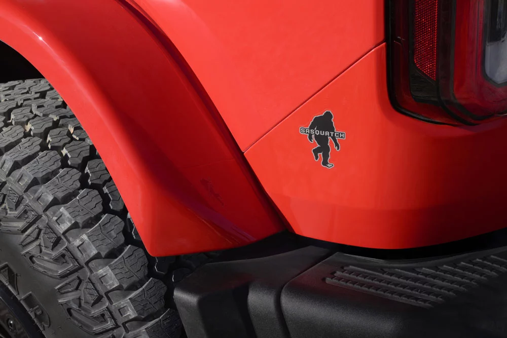 El Ford Bronco se pone en forma y rescata su versión 'low cost' 32 Motor16 2025 Ford Bronco Stroppe Special Edition 24 Motor16