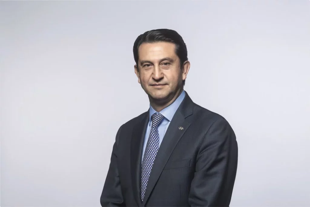 José Muñoz, el ejecutivo español, al frente Hyundai Motor Company 1 Motor16 José Muñoz, nuevo presidente y director ejecutivo de Hyundai Motor Company.