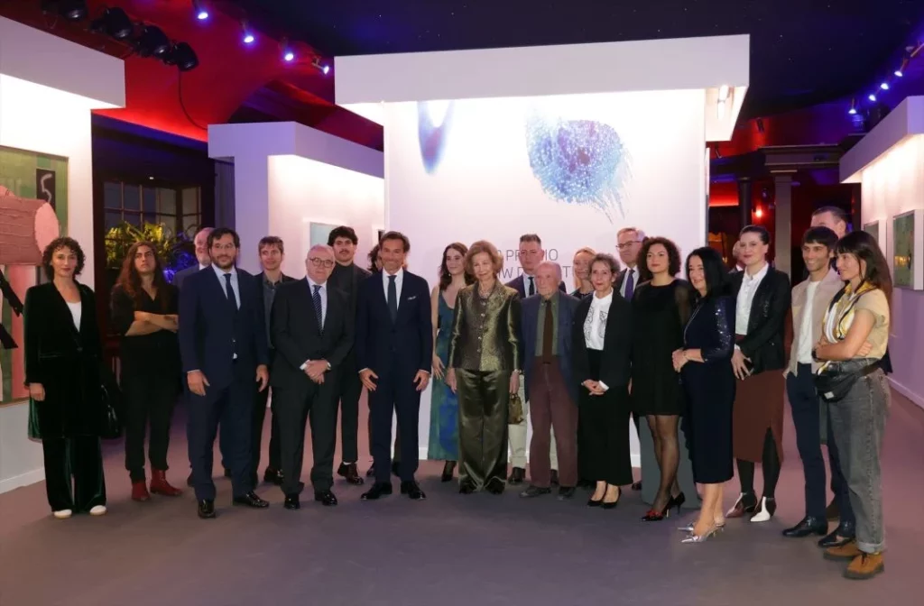 EuropaPress 6349644 reina sofia entrega premio bmw pintura xxxix teatro real 18 noviembre 2024 Motor16