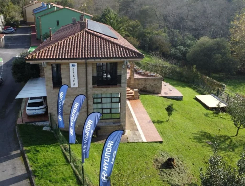 El primer hotel de España que recarga electricidad gracias al Hyundai Ioniq 5 1 Motor16 Hotel Piru de Llanes Hyundai Ioniq 52 Motor16