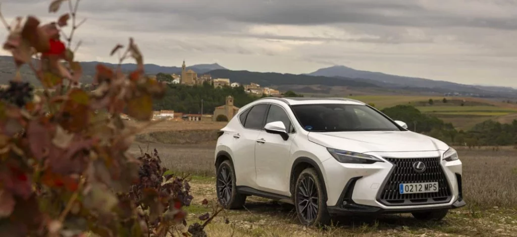 LEXUS NAVARRA PORTADA Motor16
