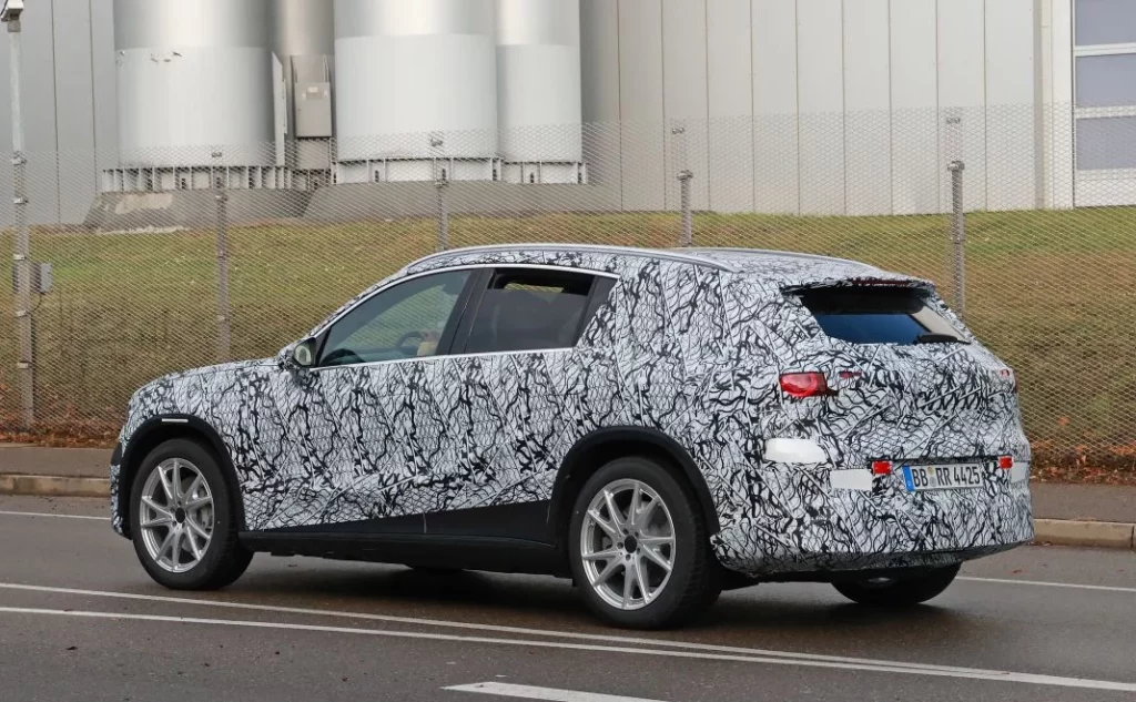 Mercedes EQC ICE 12 Motor16