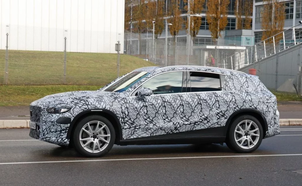 Mercedes EQC ICE 8 Motor16