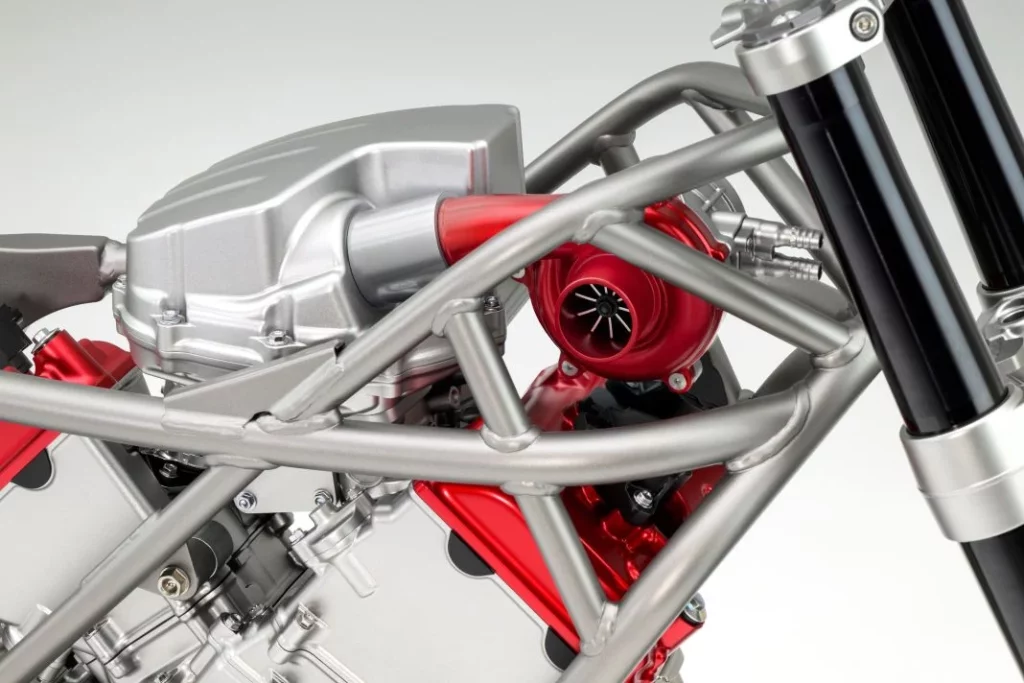 Esta marca va a contracorriente y ha presentado un motor V3 con compresor 18 Motor16 Motor V3 compresor Honda 17 Motor16