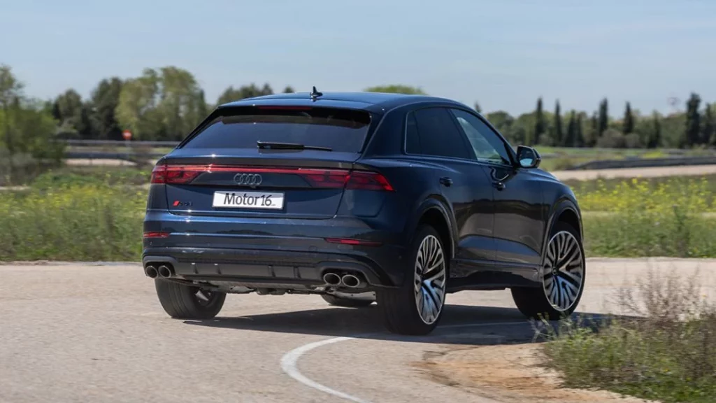 Prueba del Audi SQ8 4.0 TFSI: ¿Quién necesita un Lamborghini Urus? 2 Motor16 Motor16 Audi SQ8 14 Motor16