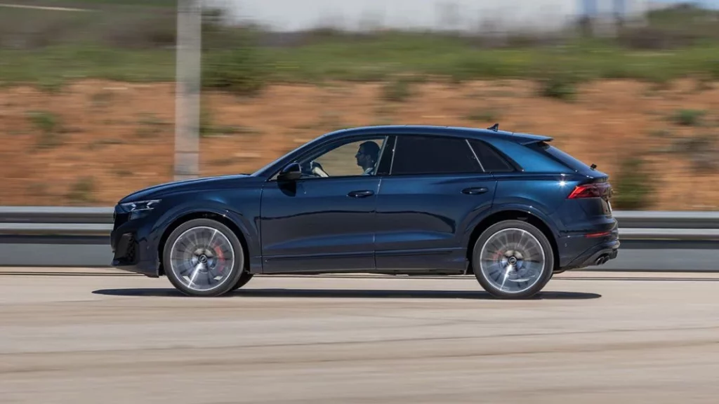 Prueba del Audi SQ8 4.0 TFSI: ¿Quién necesita un Lamborghini Urus? 8 Motor16 Motor16 Audi SQ8 15 Motor16