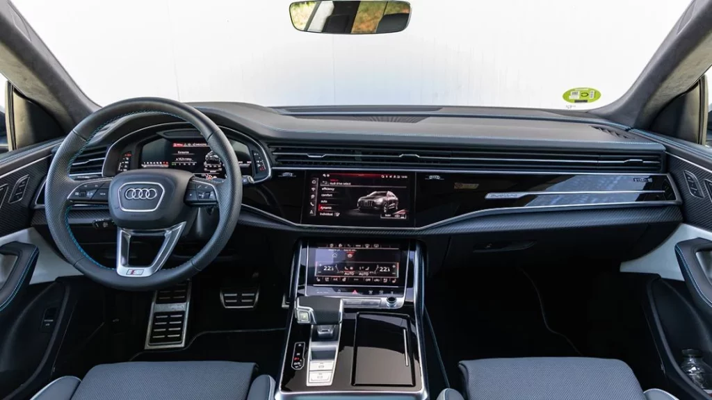 Prueba del Audi SQ8 4.0 TFSI: ¿Quién necesita un Lamborghini Urus? 3 Motor16 Motor16 Audi SQ8 18 Motor16
