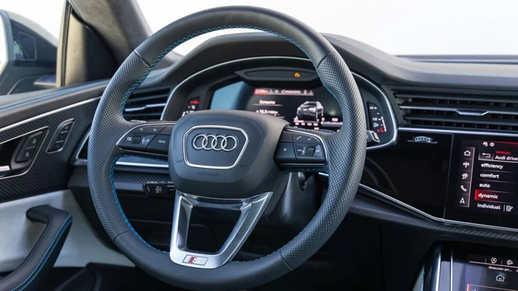 Prueba del Audi SQ8 4.0 TFSI: ¿Quién necesita un Lamborghini Urus? 20 Motor16 Motor16 Audi SQ8 21 Motor16