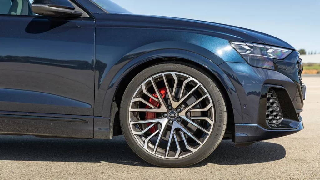 Prueba del Audi SQ8 4.0 TFSI: ¿Quién necesita un Lamborghini Urus? 1 Motor16 Audi SQ8
