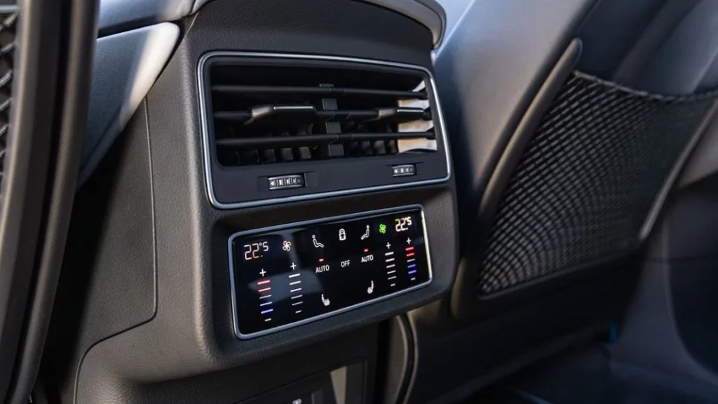Prueba del Audi SQ8 4.0 TFSI: ¿Quién necesita un Lamborghini Urus? 29 Motor16 Motor16 Audi SQ8 30 Motor16