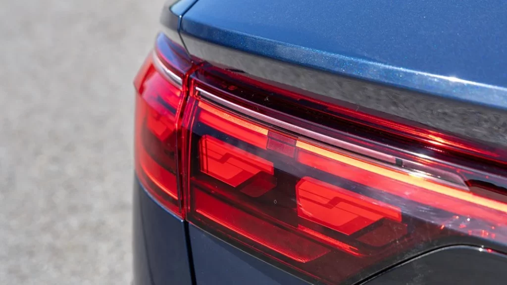 Prueba del Audi SQ8 4.0 TFSI: ¿Quién necesita un Lamborghini Urus? 17 Motor16 Motor16 Audi SQ8 7 Motor16