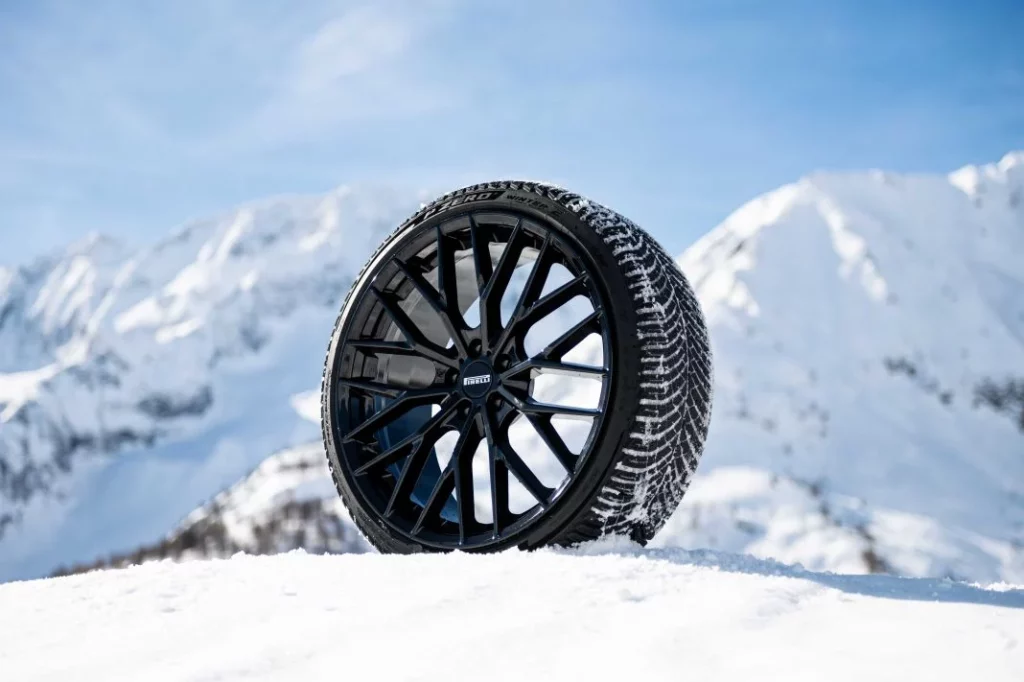 PZERO Winter 2 Pirelli Motor16
