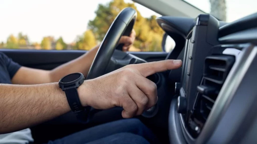 Recomendaciones para evitar multas y riesgos al conducir tu coche