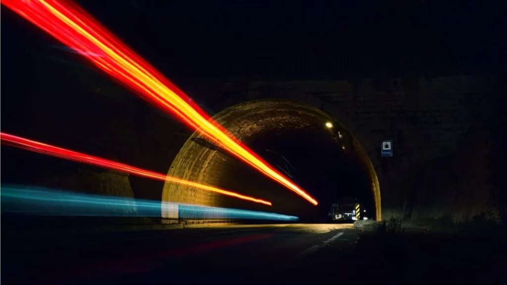efecto tunel coche Motor16