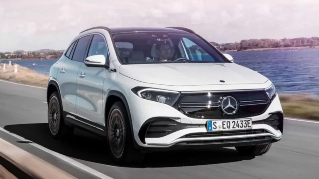 Insólito: cargaba su Mercedes-Benz de 60 mil euros mientras miraba televisión y se le prendió fuego la casa 2 Motor16 Un llamado de atención importante para los vehículos eléctricos