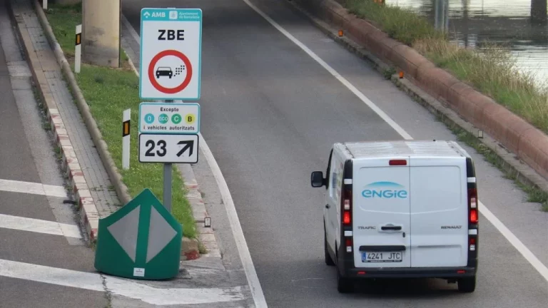 El problema que el Gobierno se ha encontrado tras la restricción que te va a poner para entrar en una ZBE