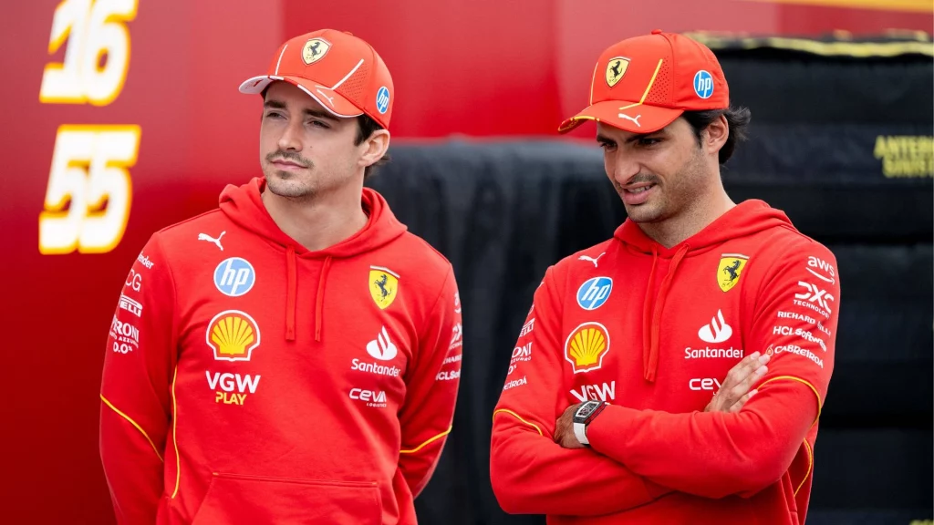 Carlos Sainz y Leclerc prueban el Ferrari F80 antes que nadie y su reacción no tiene precio 1 Motor16 La reacción de Sainz y Leclerc al conducir el Ferrari F80