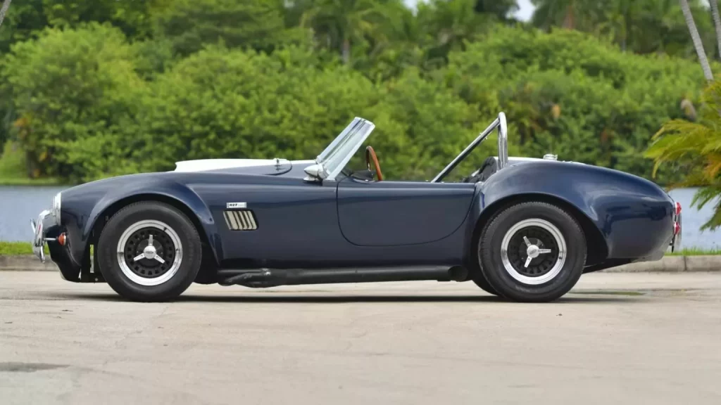 No es un Shelby Cobra original, pero es el Shelby Cobra de 'Bad Boys'. Y te busca 6 Motor16 1965 Shelby Cobra Mecum Bad Boys 2 Motor16