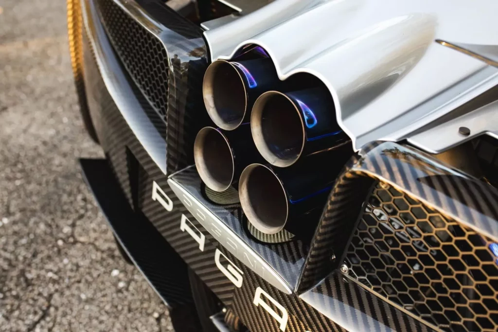¿Venderías tu Pagani Huayra por 2,2 millones? El dueño de este lo tiene claro 3 Motor16 2014 Pagani Huayra Tempesta. BaT. Imagen detalle.