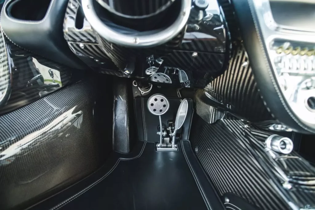 ¿Venderías tu Pagani Huayra por 2,2 millones? El dueño de este lo tiene claro 24 Motor16 2014 Pagani Huayra Tempesa Bring A Trailer 5 Motor16