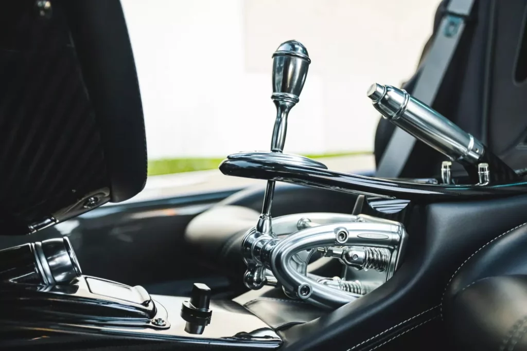 ¿Venderías tu Pagani Huayra por 2,2 millones? El dueño de este lo tiene claro 23 Motor16 2014 Pagani Huayra Tempesa Bring A Trailer 7 Motor16