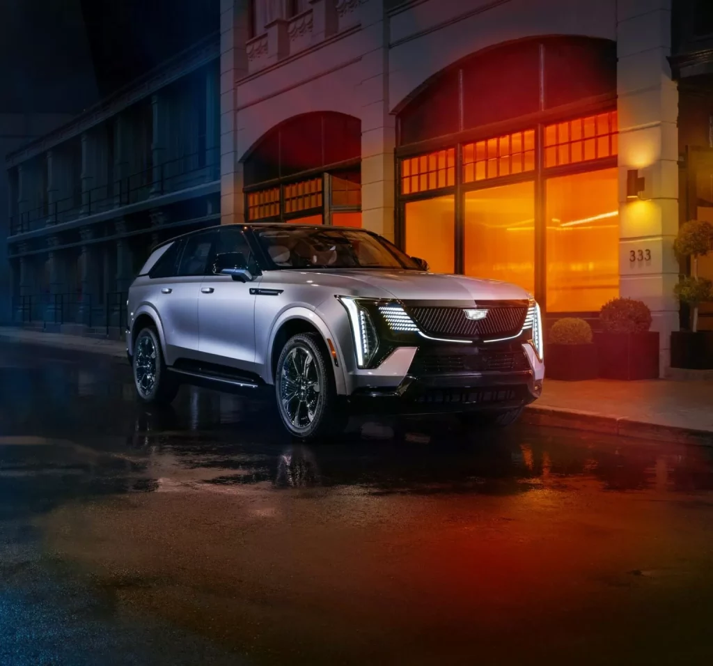 2024 Cadillac Escalade IQ 16 Motor16