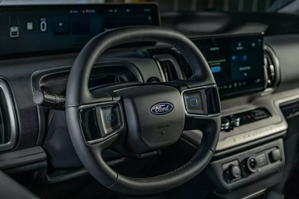 Ford Expedition SSV: Hay un nuevo sheriff en la ciudad 8 Motor16 2024 Ford Expedition SSV Policia 6 Motor16