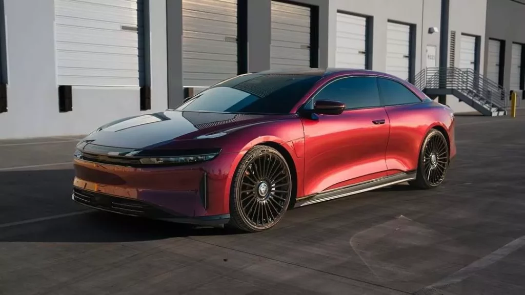 El único Lucid Air con dos puertas es para Shaquille O’Neal 1 Motor16 2024 Lucid Air Coupé. Shaqquille O'Neall. West Coast. Imagen.