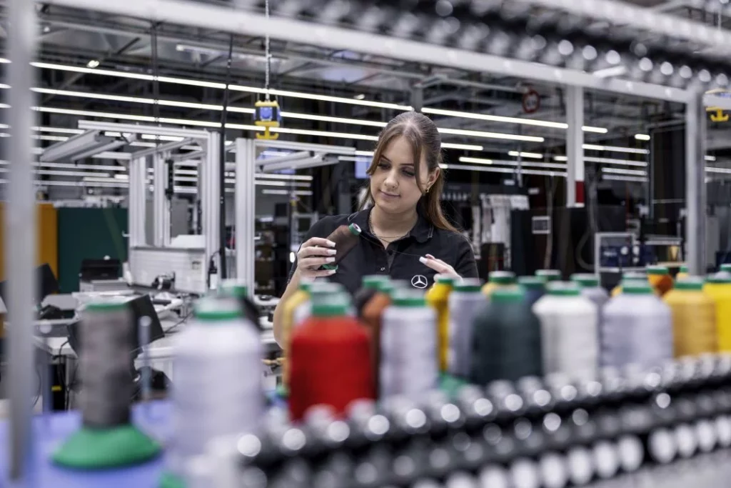 Manufaktur se volverá aún más 'loca' en 2025 23 Motor16 2024 Mercedes Benz Manufaktur 34 Motor16