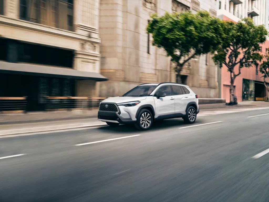2024 Toyota Corolla Cross USA 11 Motor16